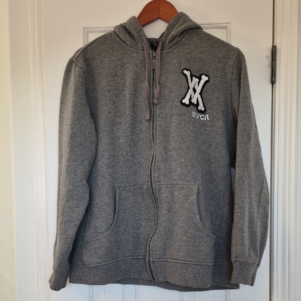 RVCA HOODIE